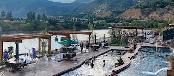 Mountain Escape • Exclusive Spa Kit & Local Perks for Guests • Views • Golf