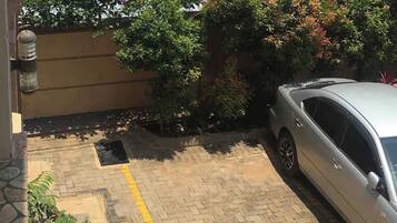 Enceinte de lâhĂ©bergement