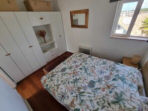 2 chambres, fer et planche Ă repasser, lit parapluie, Wi-Fi gratuit