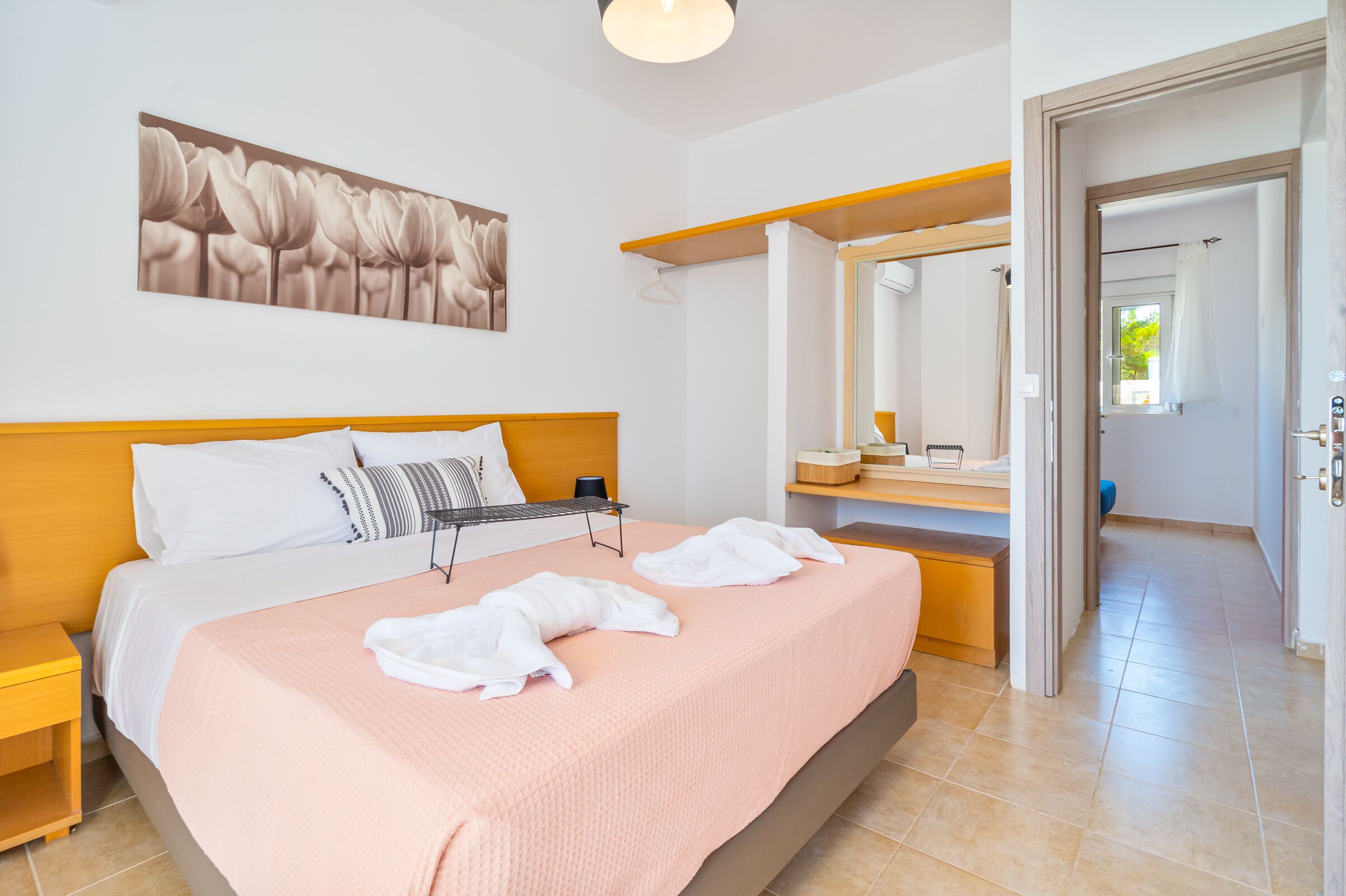 Gre Apartment 1klm from the beautiful Kiotari Beach!!