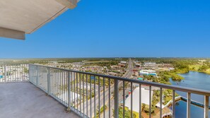 Property grounds - Corner Balcony | Lake View | FLPCB29 (Panama City Beach)