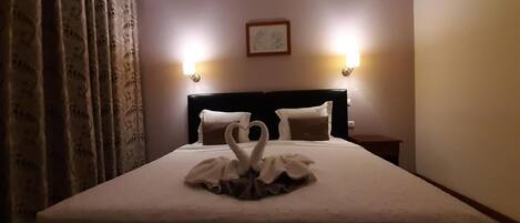 Chambre, 1 chambre, balcon | 1 chambre