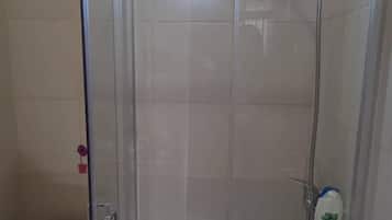 Room, 1 Bedroom, Balcony | Bathroom