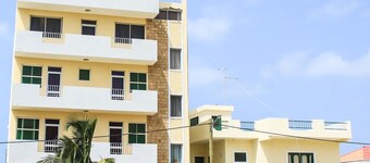 Room-very Comfortable bed in Mixed Dormi