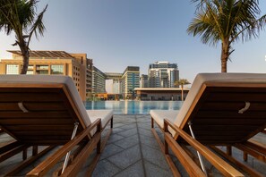 Outdoor pool, an infinity pool