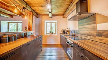 Apartment, 2 Bedrooms, Smoking, Patio | Dining