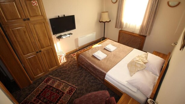 2 camere