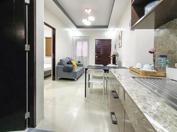 Interior - Manzil Anilao B&B 2 bdr apt U4 (Mabini)
