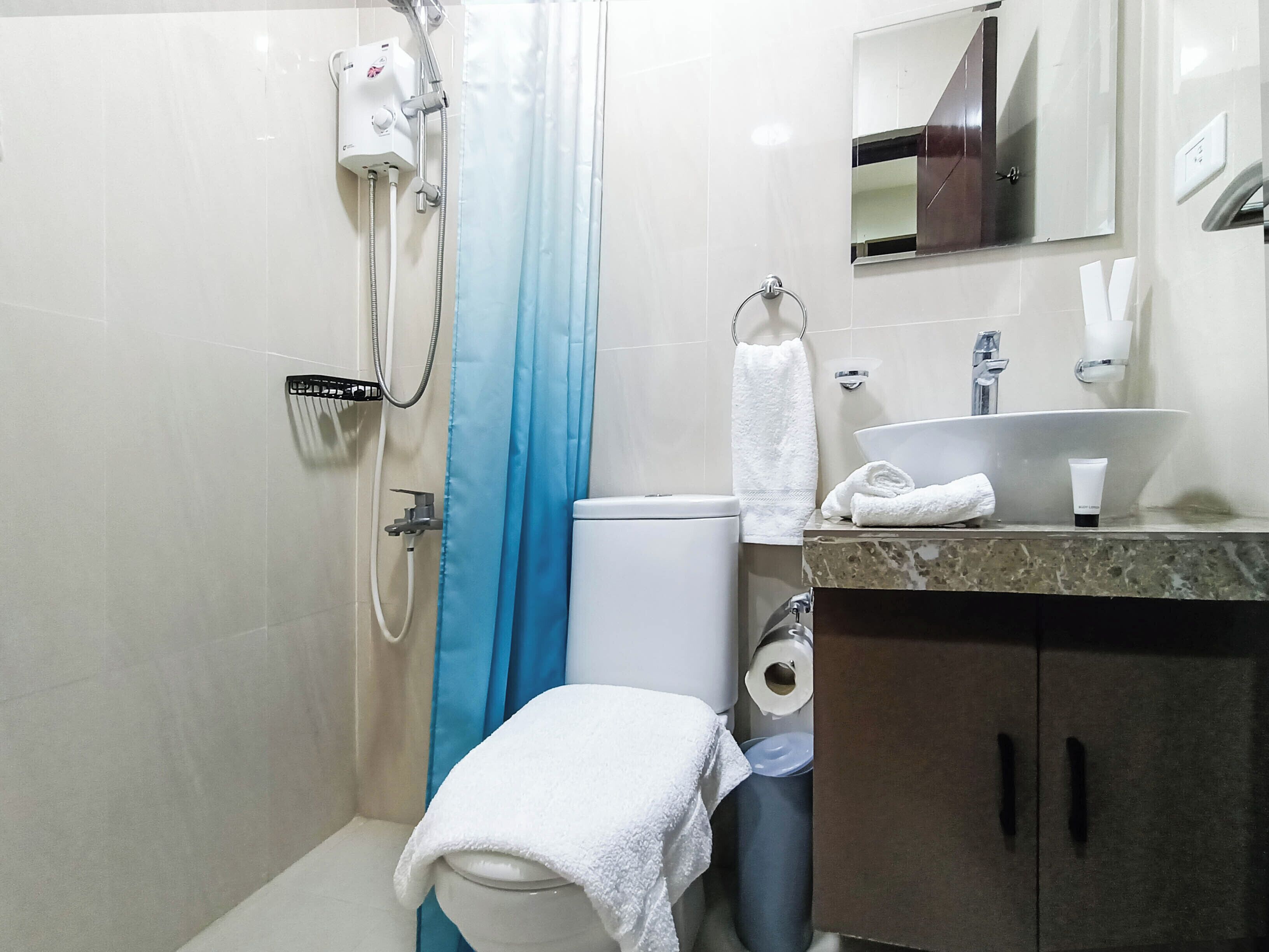 Apartment, 2 Bedrooms, Terrace | Bathroom