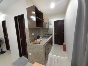 Apartment, 1 Bedroom | Private kitchen