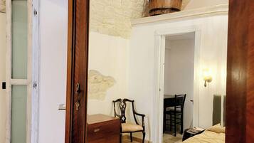 Maison, 2 chambres, fumeur, patio