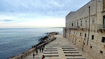 Maison, 2 chambres, fumeur, patio | Plage