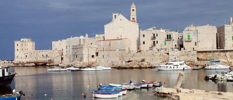 Maison, 2 chambres, fumeurs, patio | Port de plaisance