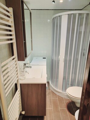 House, 2 Bedrooms, Smoking, Patio | Bathroom - Giovinazzo Historic Apulia (Giovinazzo)