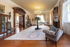 House, Multiple Bedrooms, Patio | Interior