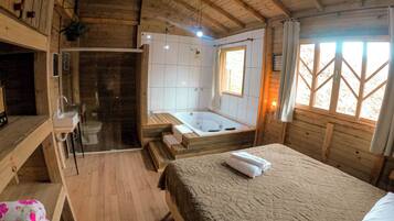 House, 3 Bedrooms, Smoking, Patio | Bathroom