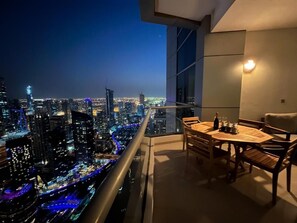 Terrace/patio - 4br Penthouse Marina (Dubai)
