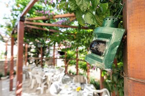 Leilighet, 1 soverom, balkong, hageutsikt | Spiseområde