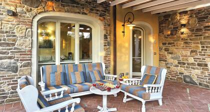 Luxury Villa in Tuscany With Pool Near Pisa and Florence - Eight Bedrooms 14 pl
