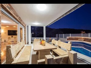 Villa, 4 habitaciones, con acceso para personas discapacitadas, alberca privada | Exterior