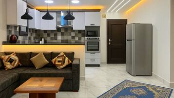 Chalet, 2 Bedrooms, Accessible, Smoking | Living room