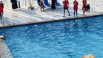 Nhà gỗ, 1 phòng ngủ, phù hợp cho người khuyết tật, hút thuốc | Hồ bơi | Hồ bơi ngoài trời
