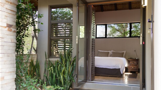 Unclassified image, 1 of 17, button - This Home on a Game Lodge Come and Break Away From Crazy (Bela-Bela)