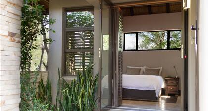 This Home on a Game Lodge Come and Break Away From Crazy