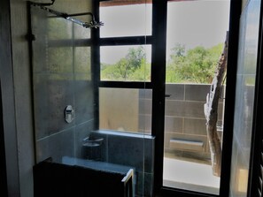Bathroom - This Home on a Game Lodge Come and Break Away From Crazy (Bela-Bela)