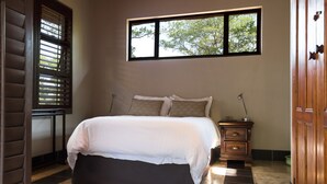 Unclassified image, 2 of 17, button - This Home on a Game Lodge Come and Break Away From Crazy (Bela-Bela)