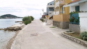 House, 2 Bedrooms, Smoking, Terrace | Property grounds - Beachfront Holiday House Žal (Preko)