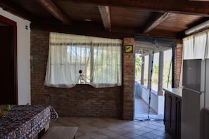 Casa, 2 habitaciones, para fumadores, alberca privada | Restaurantes