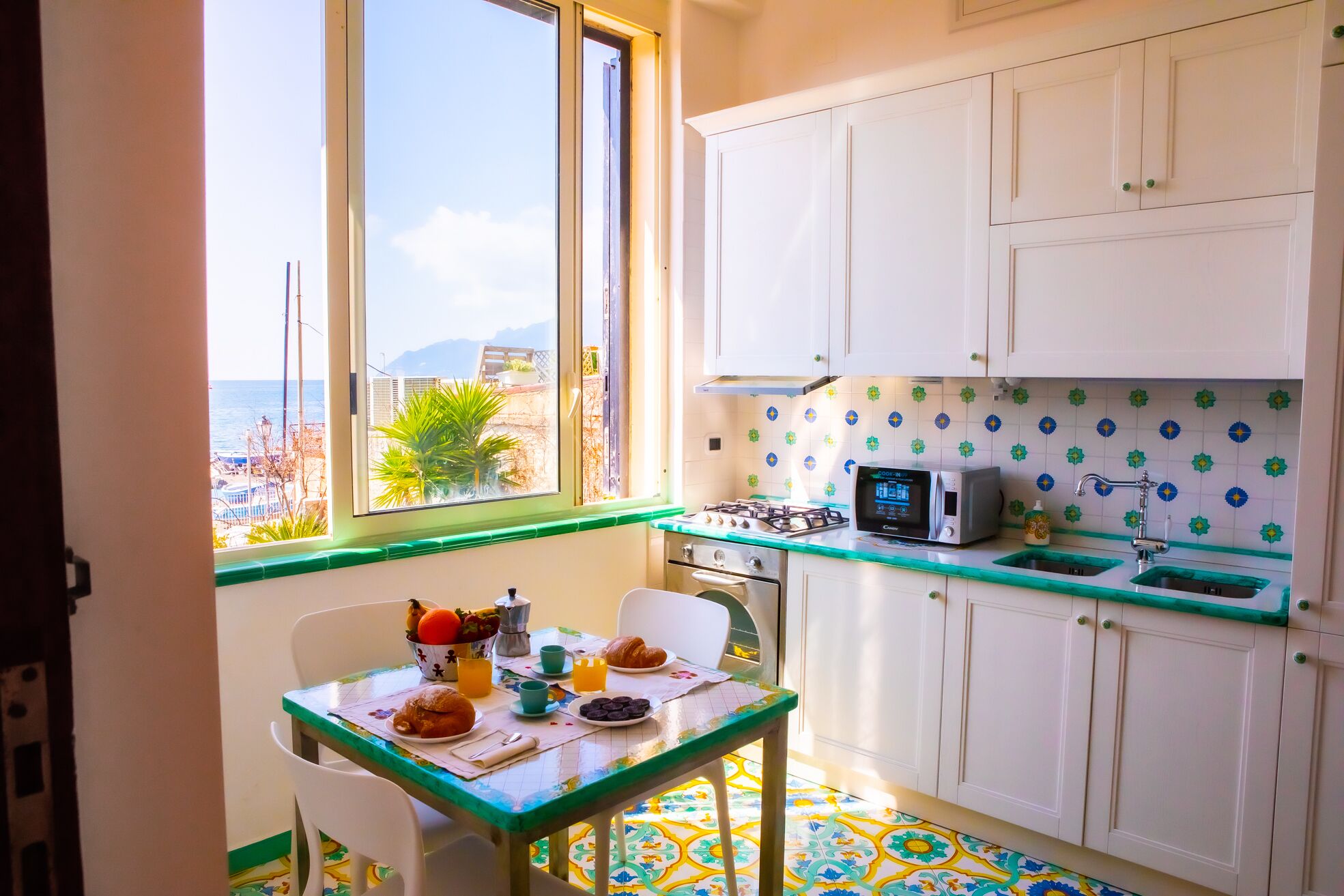 The window on the sea - splendid apartment with sea view