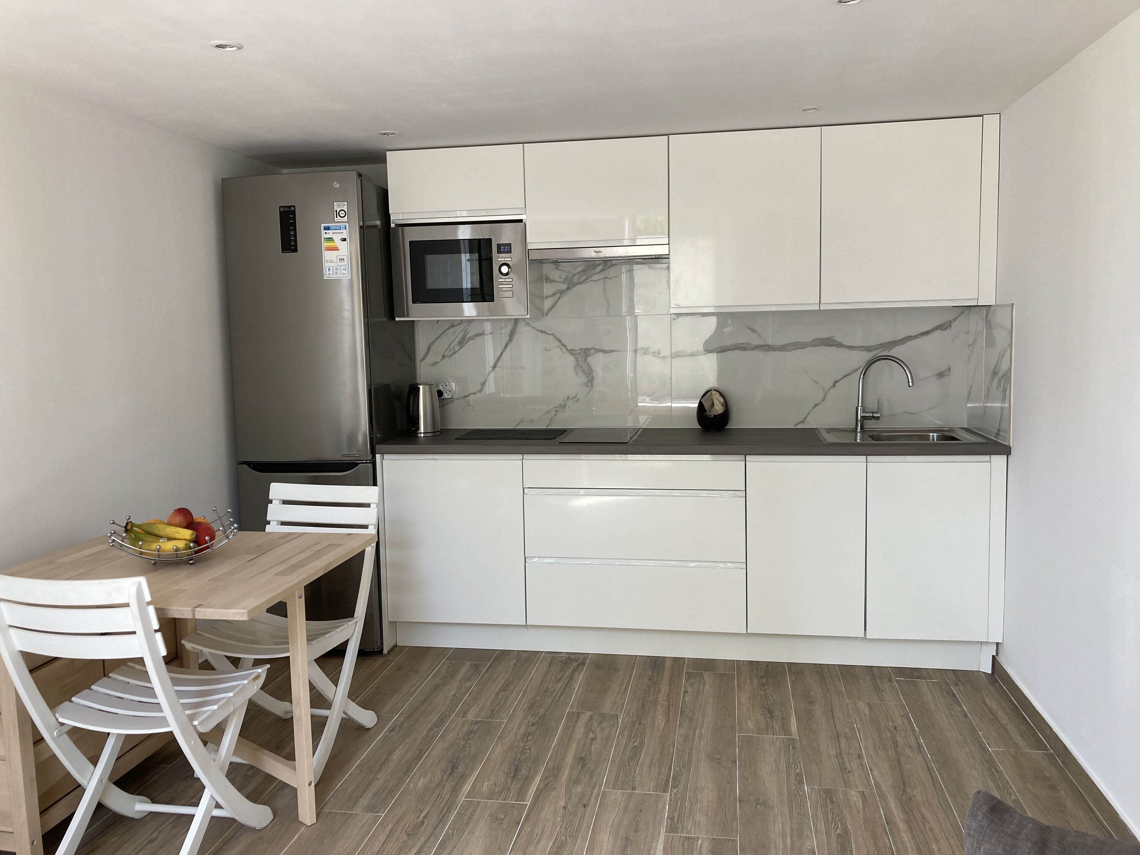 Charming refurbished Duplex, private swimming pool with sea view, quiet