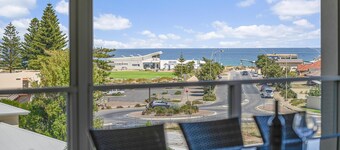 Wauwa-ana ~ Moana - Sumptuous Holiday Abode in the Heart of Moana