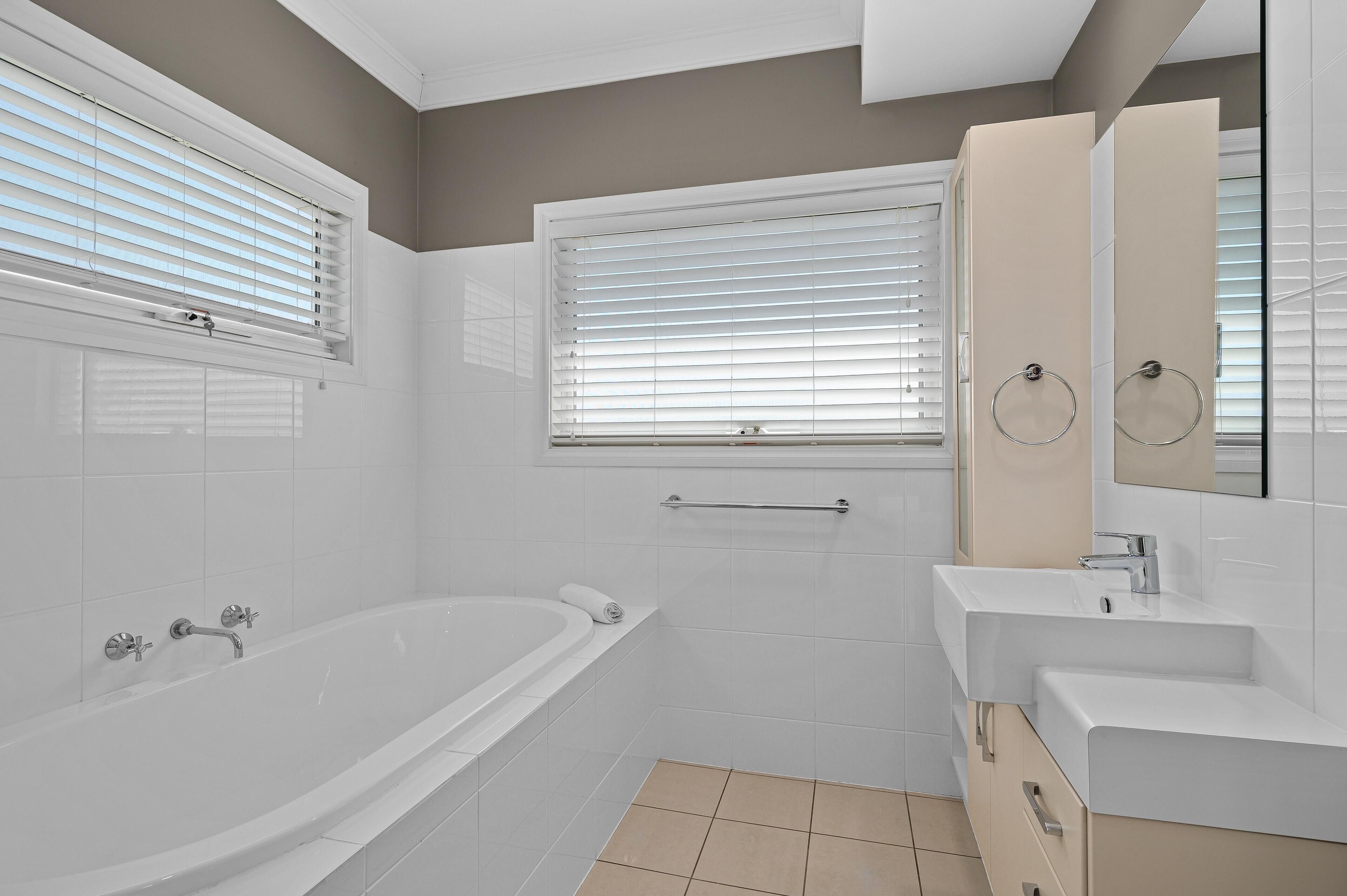 Wauwa-ana ~ Moana - Sumptuous Holiday Abode in the Heart of Moana — image 14