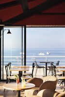 Bar (en el alojamiento)