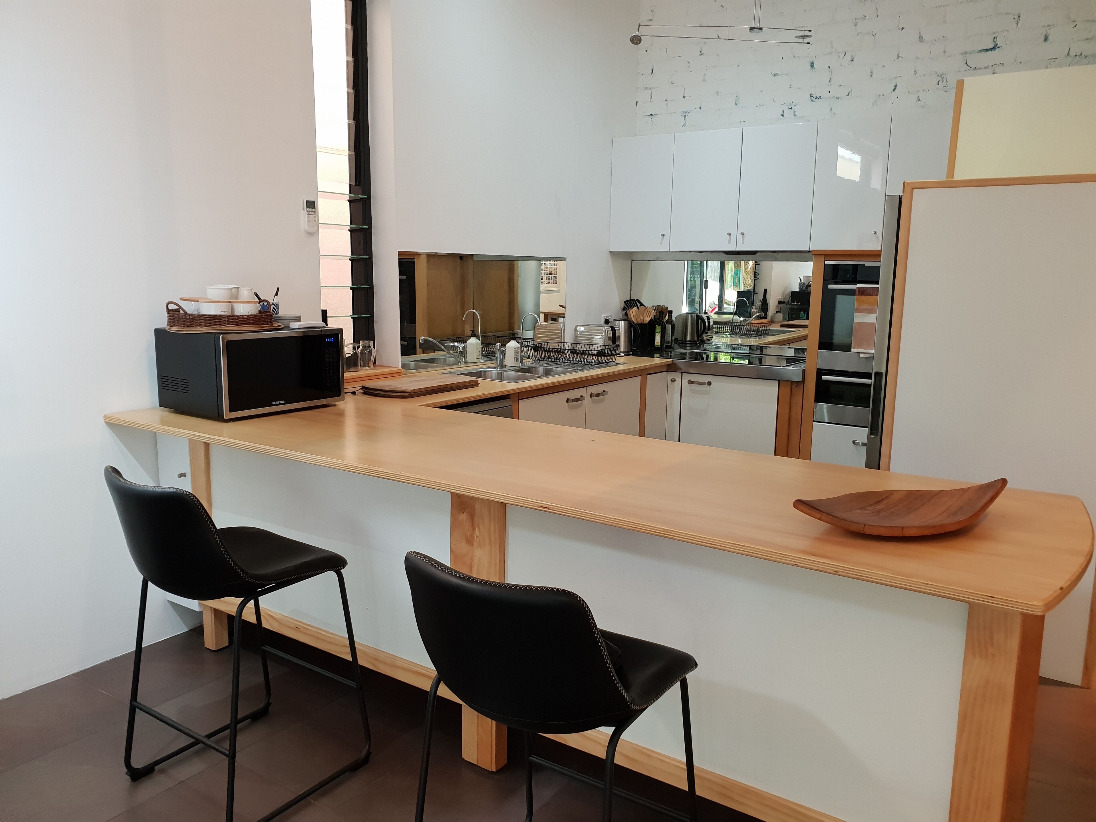 The Sanctuary - unique, urban and private with gorgeous garden