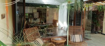 The Sanctuary - unique, urban and private with gorgeous garden