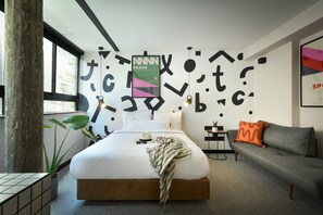 Triple Room | Individually decorated, individually furnished, desk, laptop workspace - Pixel Dizengoff Square - Smart Hotel by Loginn Tel Aviv (Tel Aviv)