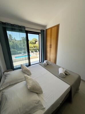 6 bedrooms, WiFi, bed sheets, wheelchair access - Villa in Porto vecchio, private pool, 5 minutes from the beach (Porto-Vecchio)