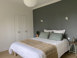 6 Schlafzimmer, Bügeleisen/Bügelbrett, Reisekinderbett, kostenloses WLAN