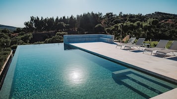 Piscina all'aperto