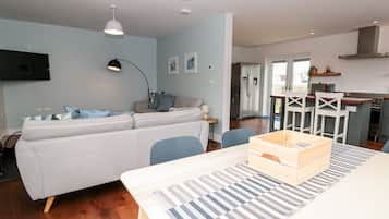 Cottage | Living area