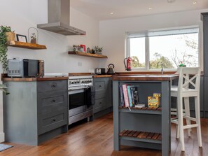 Ferienhaus | Eigene Küche | Kühlschrank, Geschirrspüler, Wasserkocher, Toaster