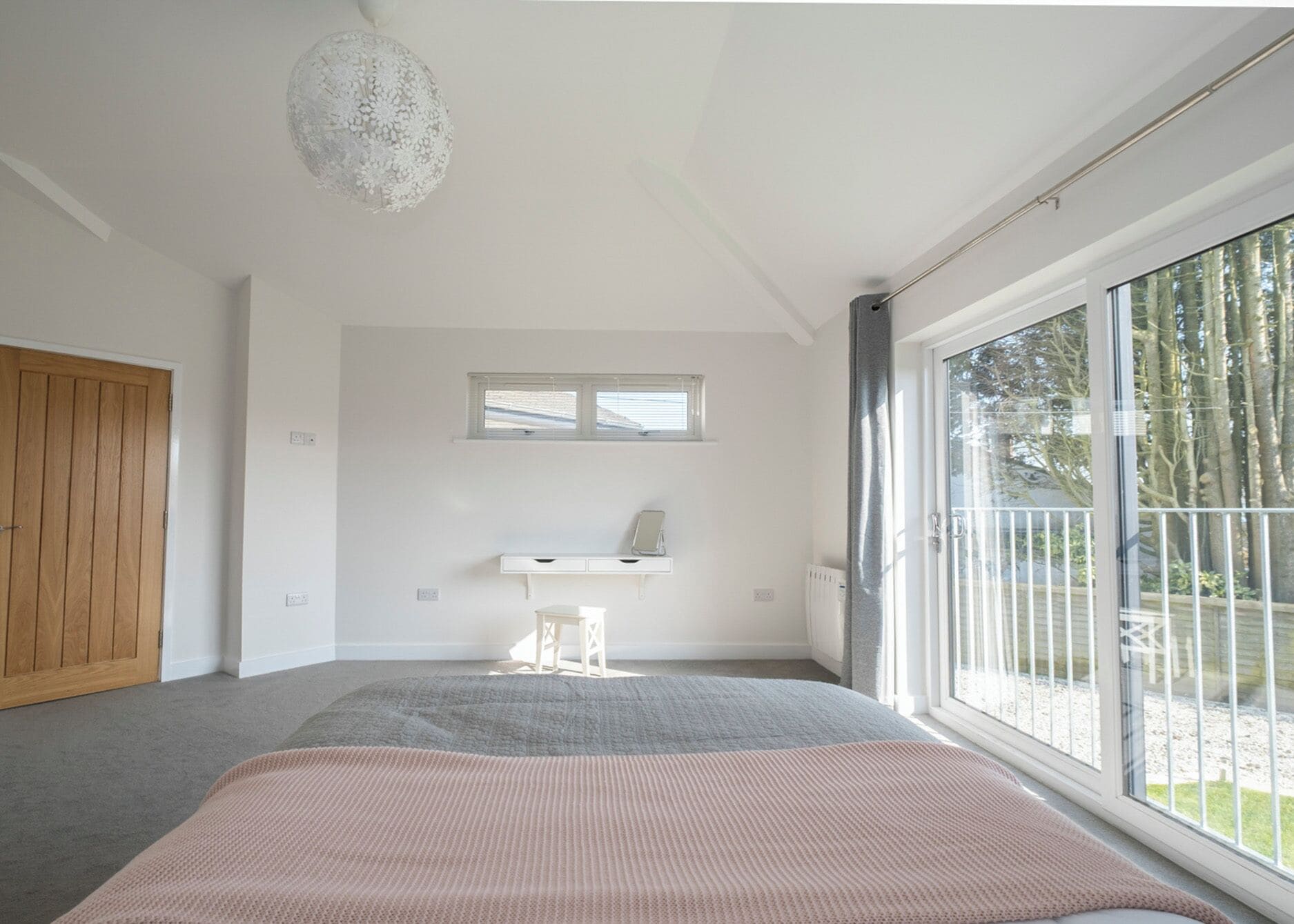 3 bedrooms, individually decorated, individually furnished, free WiFi