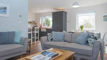 Cottage | Living area