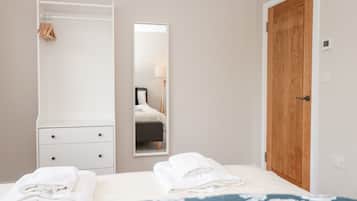 Cottage | 3 bedrooms, individually decorated, individually furnished, free WiFi