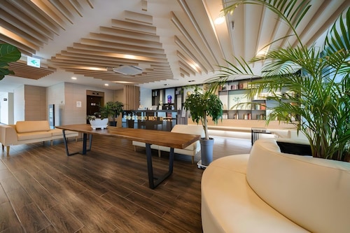 Chungchoho Best Hotel