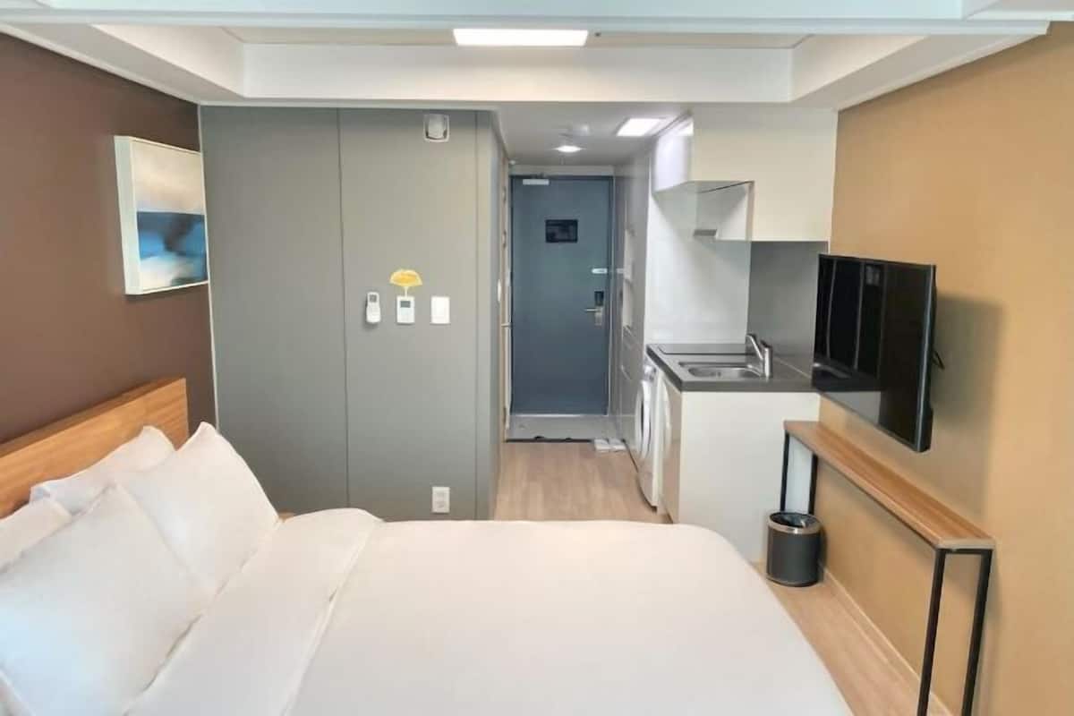 Wi-Fi gratuit, draps fournis